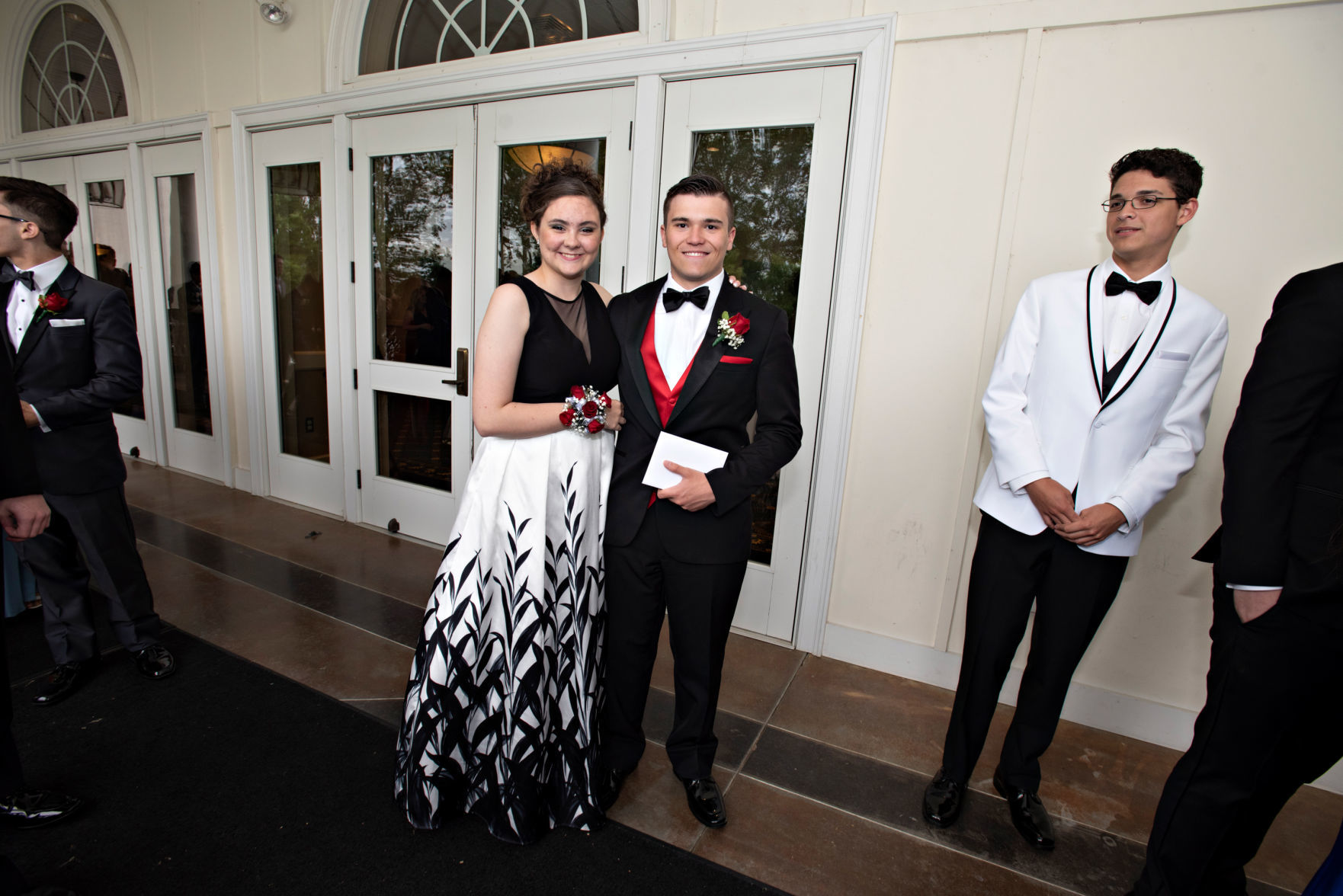 060819_gal_barnegatProm